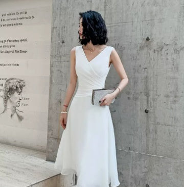 Birthday Party White V-Neck Mini Dress – Elegant Sleeveless Dress