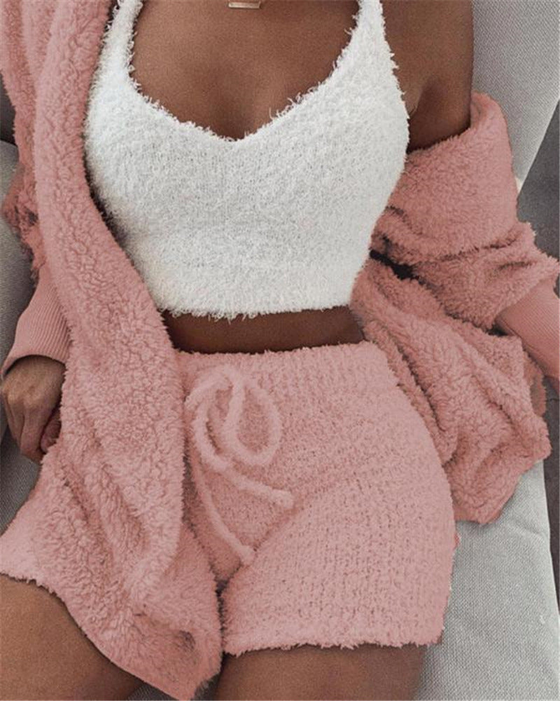 Cozy Women’s Loungewear Set – Crop Tank Top with Matching Shorts