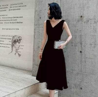 Birthday Party White V-Neck Mini Dress – Elegant Sleeveless Dress