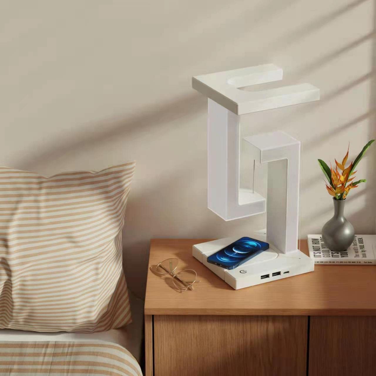 SmartFloat™ Table Lamp