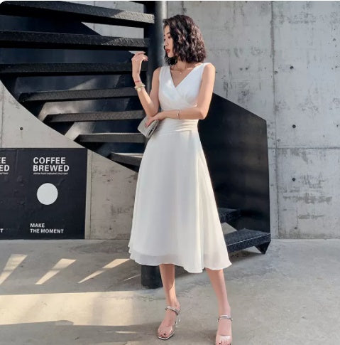 Birthday Party White V-Neck Mini Dress – Elegant Sleeveless Dress