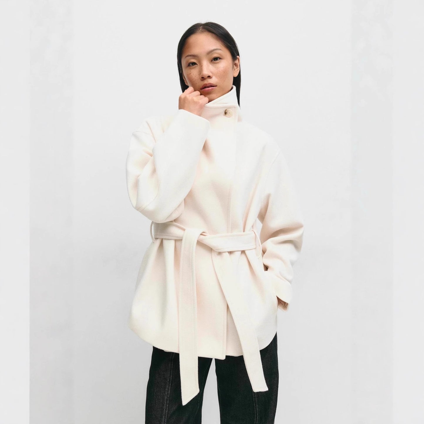 Luxury Mid-Length Woolen Coat – Autumn & Winter Edition