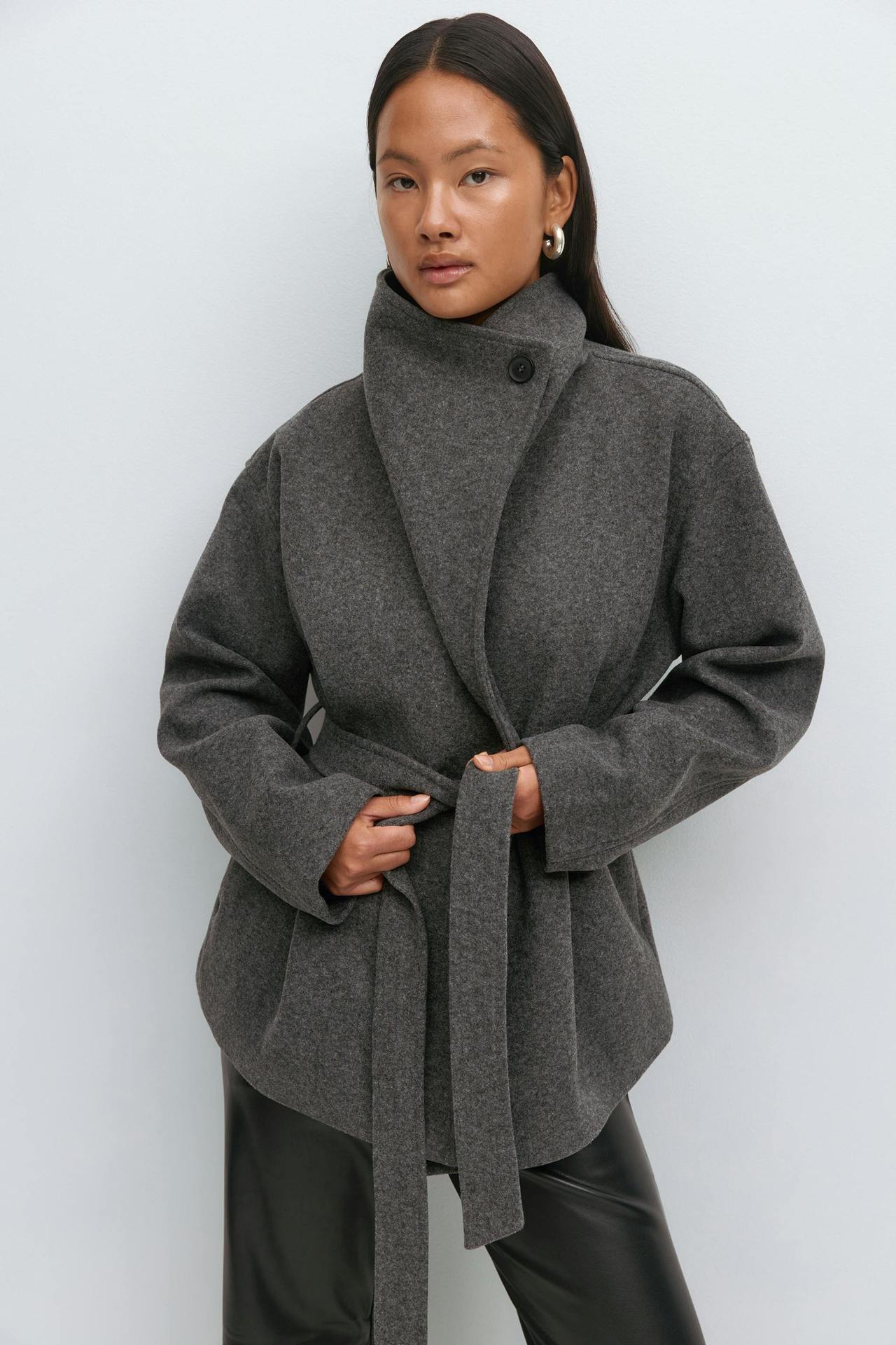 Luxury Mid-Length Woolen Coat – Autumn & Winter Edition